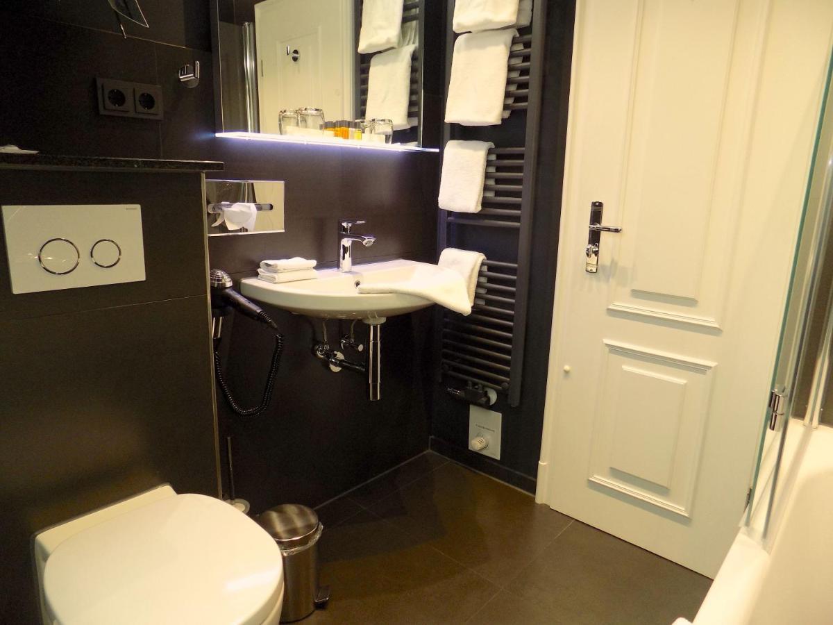 Hotel Strandhoern Wenningstedt-Braderup ภายนอก รูปภาพ